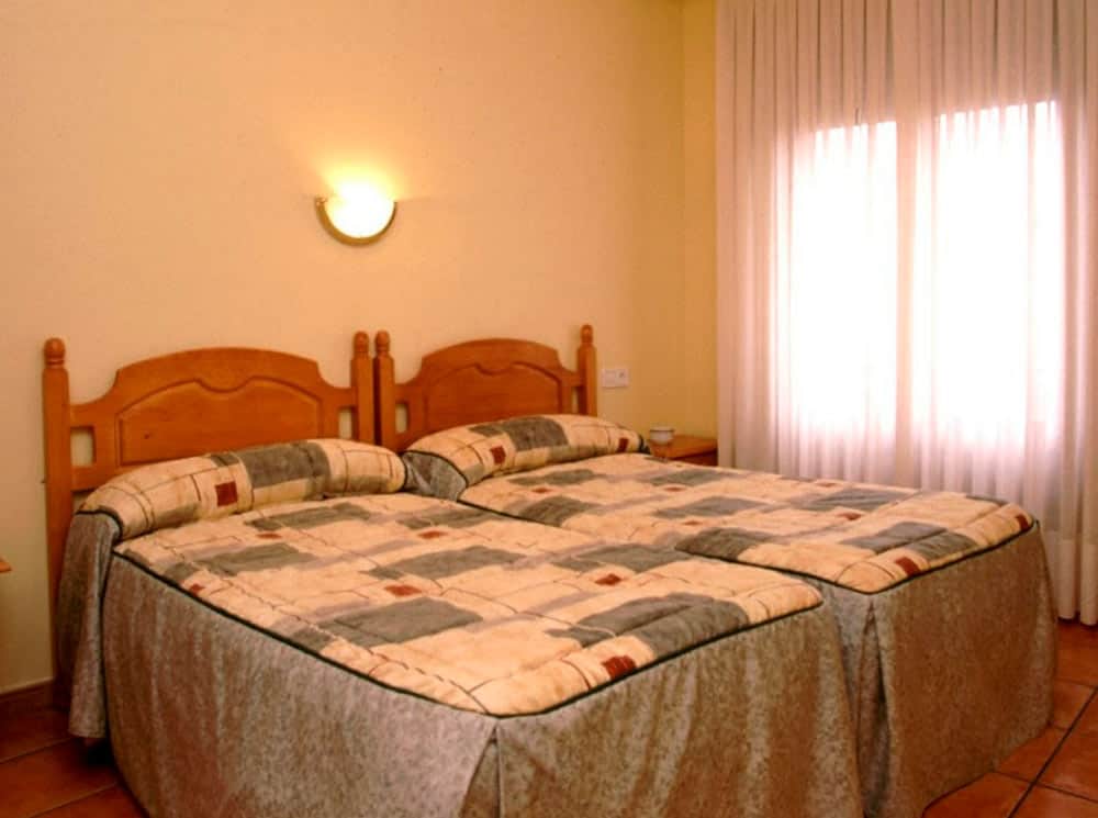 Dos camas en casa rural para despedidas en Logroño